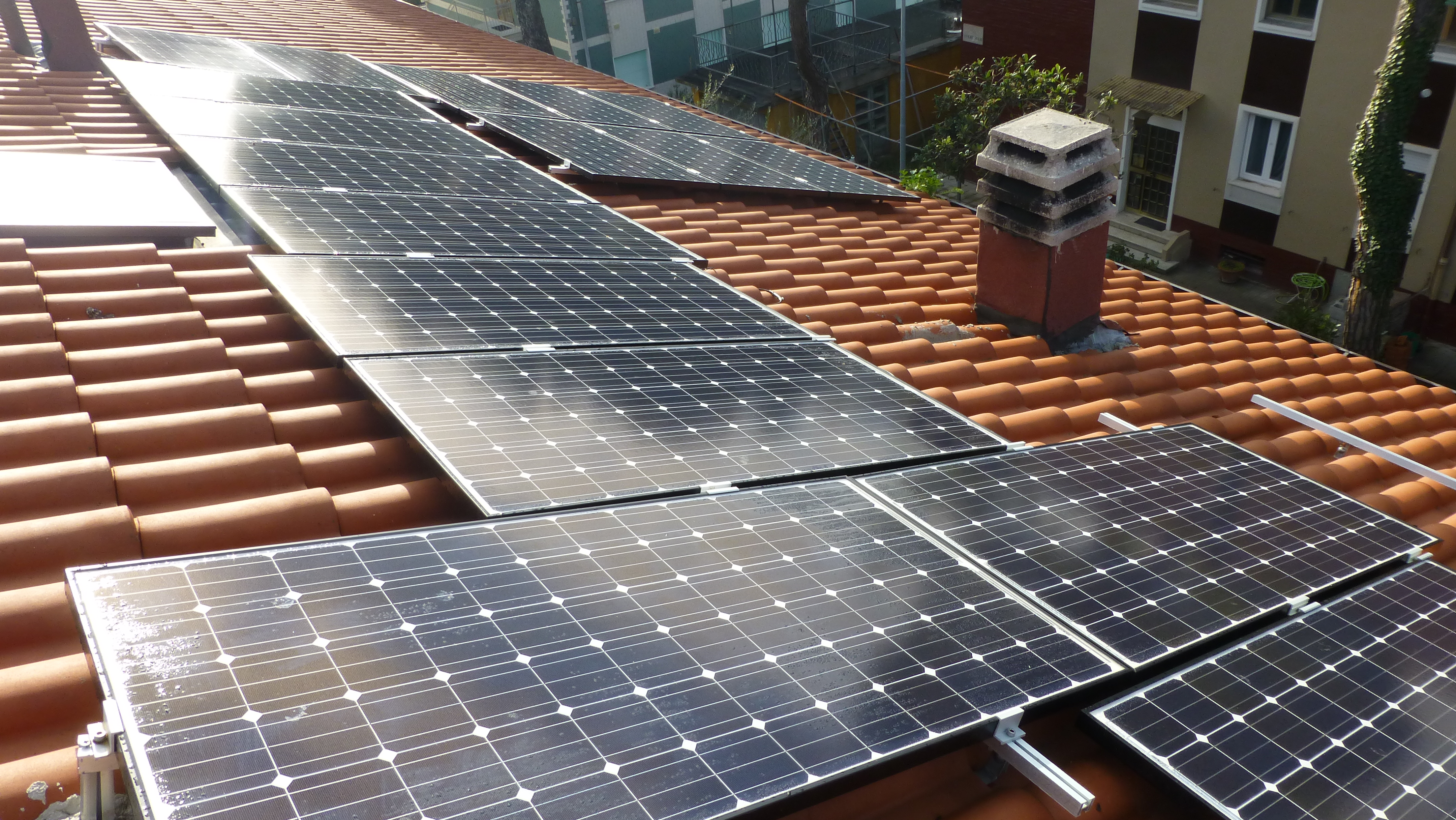 Fotovoltaico su Tetto a Falda realizzato da AGA Soluzioni e Consulenze SRL (AGA Energia),  a Rimini
