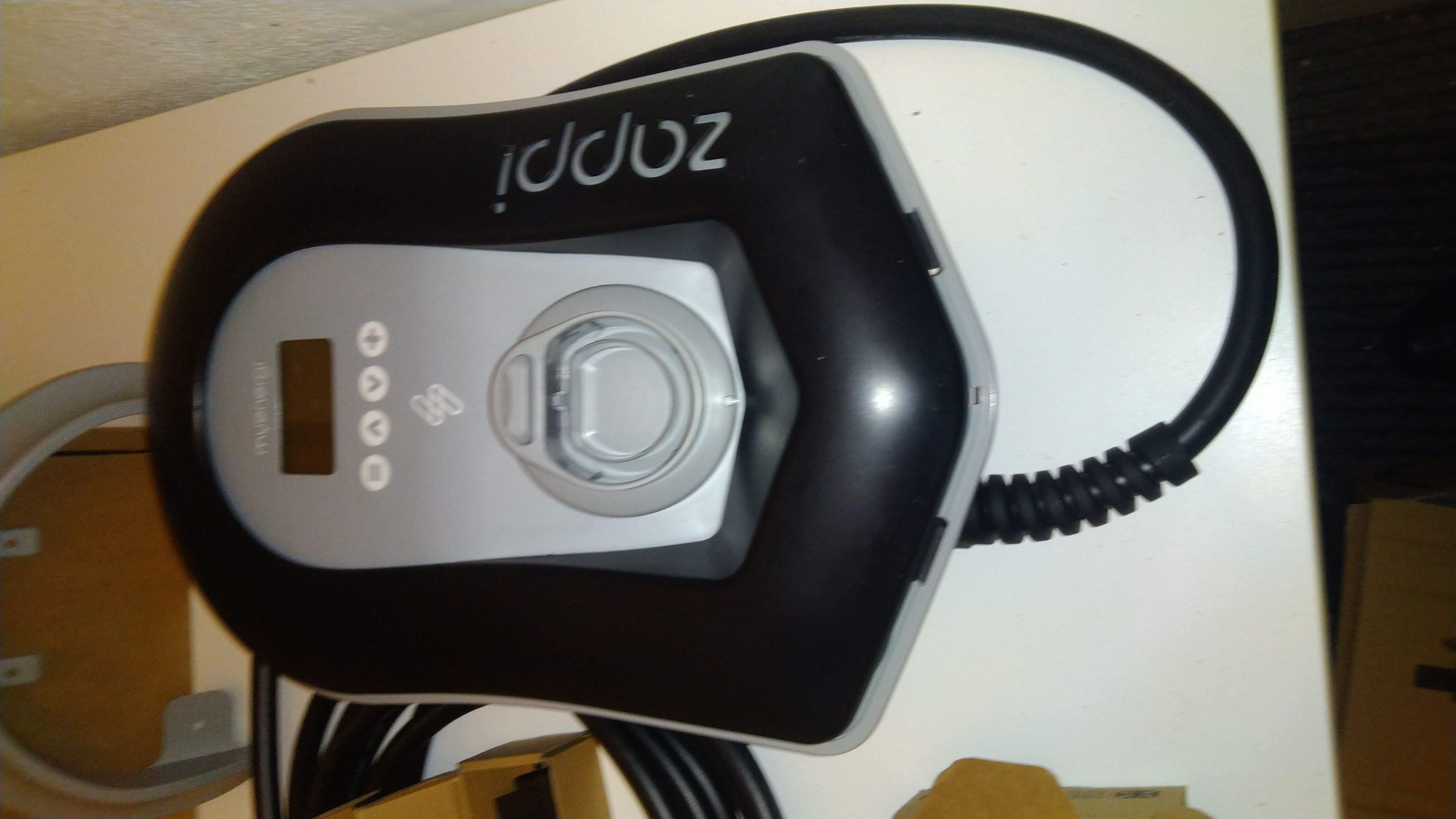 Varie installazioni Colonnina Intelligente ZAPPI programmabile realizzato da AGA Soluzioni e Consulenze SRL (AGA Energia),  a Rimini