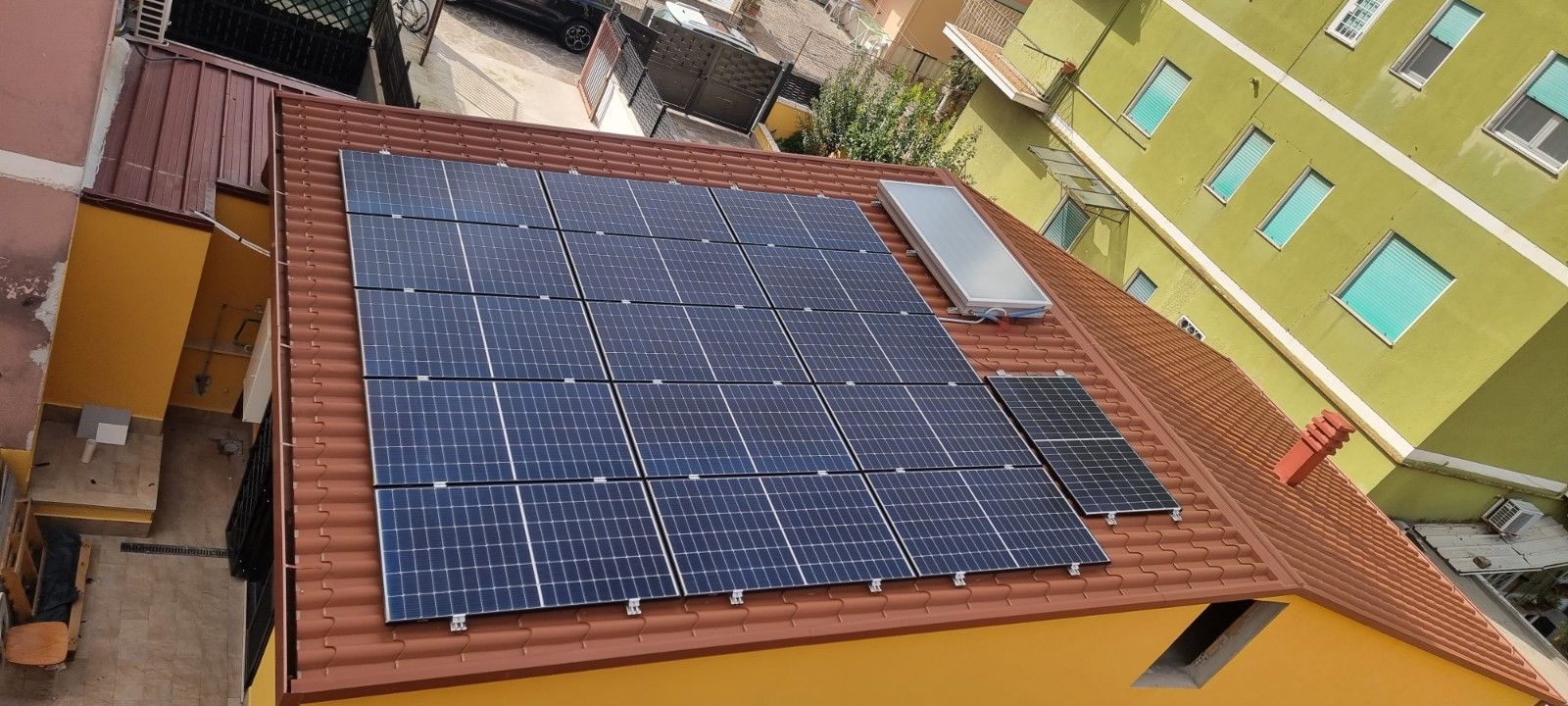 Riqualificazione Energetica - Roma realizzato da STUDIO TECNICO ING. D'ALESSIO, a