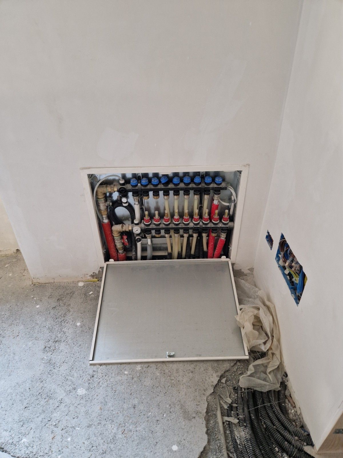 Impianto Radiante a Pavimento - Paliano FR realizzato da STUDIO TECNICO ING. D'ALESSIO, a