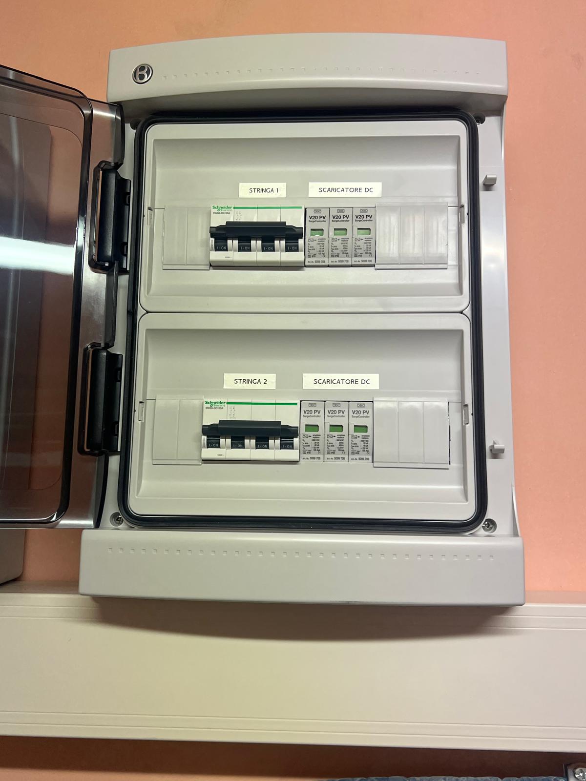 impianto fotovoltaico 6,08kw, inverter ibrido + batteria 10kw e antiblackout realizzato da F.P. IMPIANTI DI PAVESIO FABIO,  a Leinì