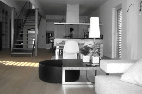 Progetto di edificio residenziale in legno realizzato da Fulvio Miatello, a Vedano Olona