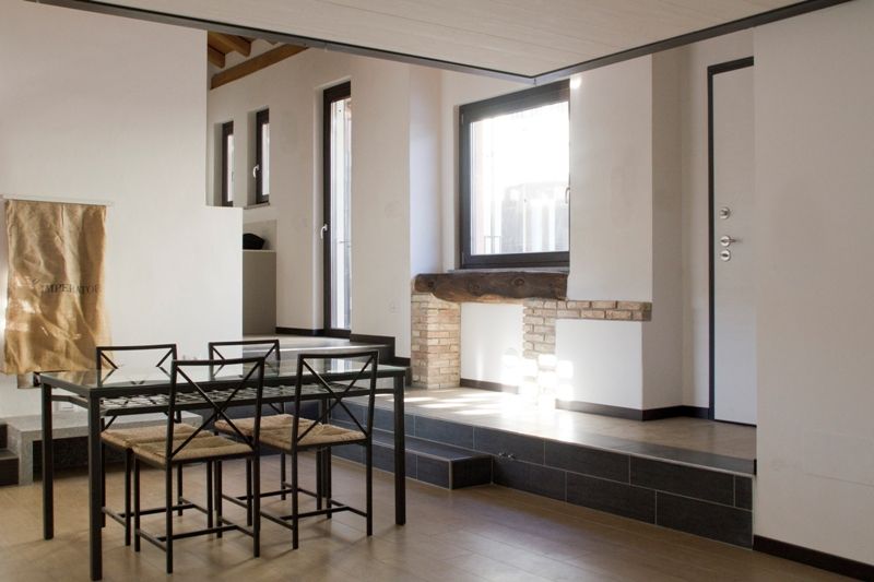 Progetto di recupero cascinale per realizzazione di residenza realizzato da Fulvio Miatello, a Vedano Olona