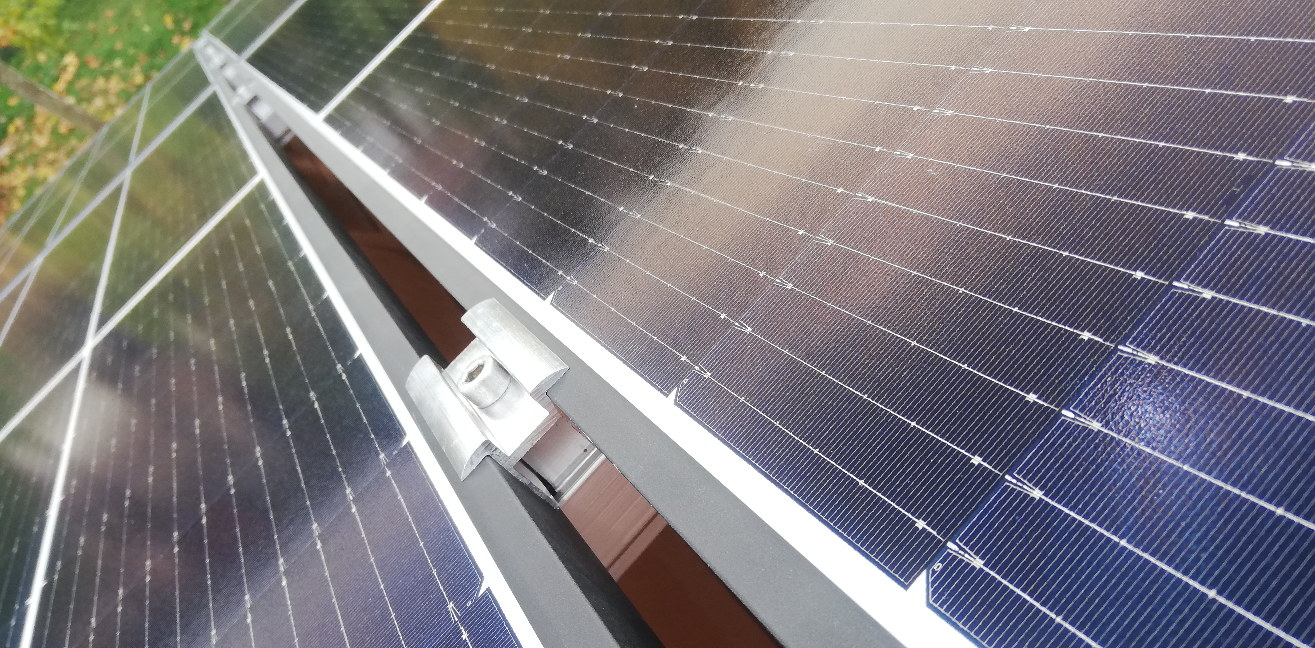 Impianto FV 8,4 Kwp, tetto a falda realizzato da BOSS IMPIANTI TECNOLOGICI snc,  a Fabrica di Roma