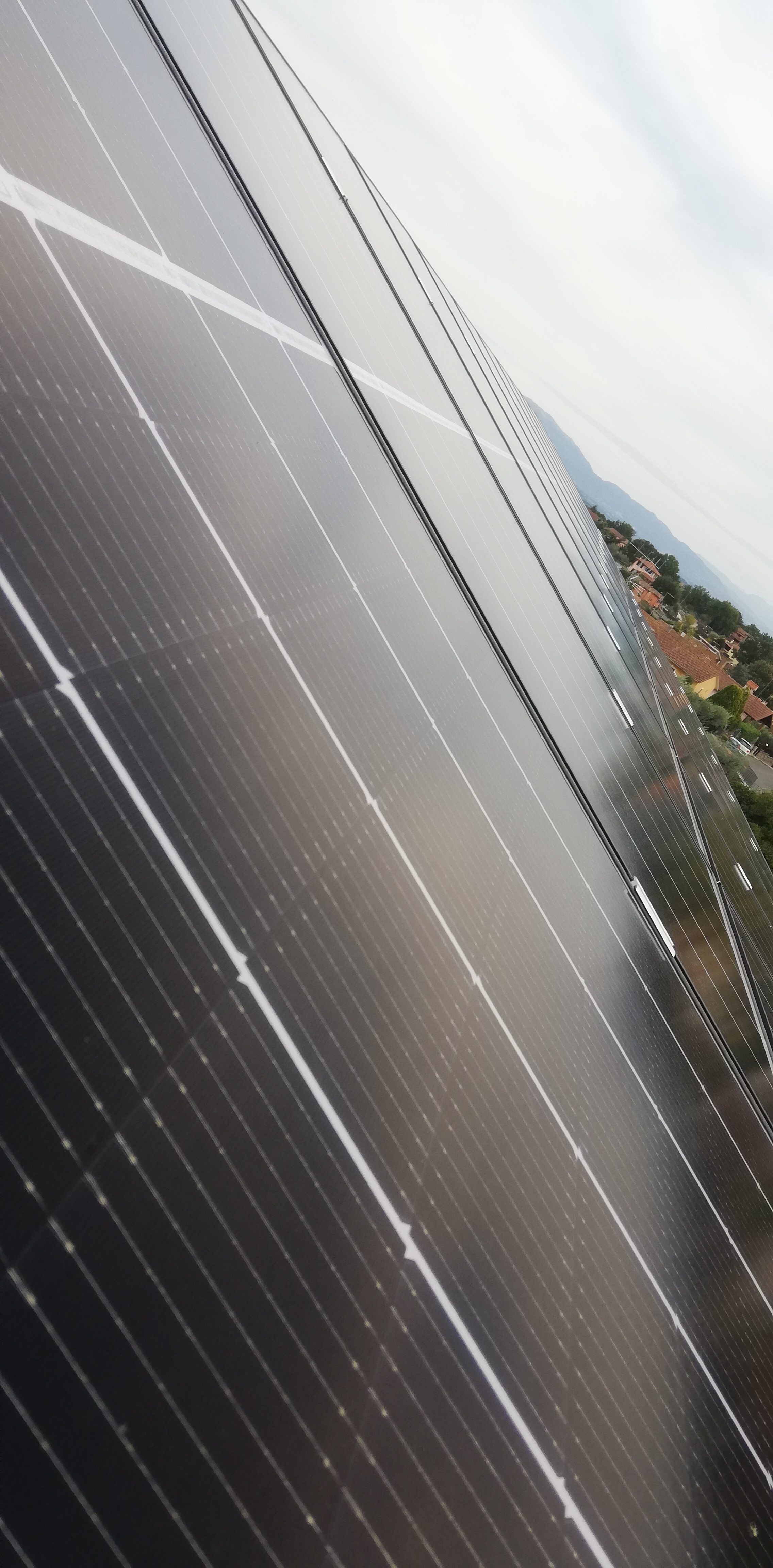 Impianto FV 8,4 Kwp, tetto a falda realizzato da BOSS IMPIANTI TECNOLOGICI snc,  a Fabrica di Roma