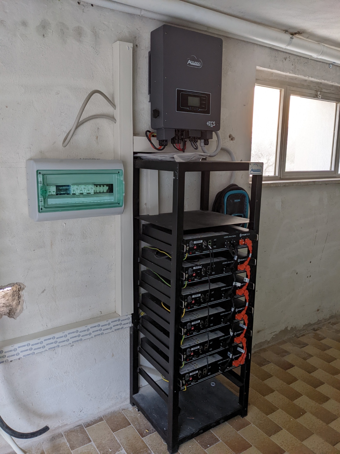 Accumulo 15kwh in cantiere 110% realizzato da Ecotecnika,  a 